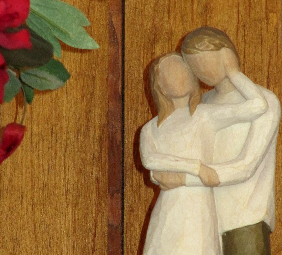 (040 34367) Promise! - Sculpture, Ajax